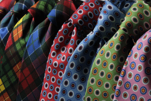 how do dry cleaners clean clothes