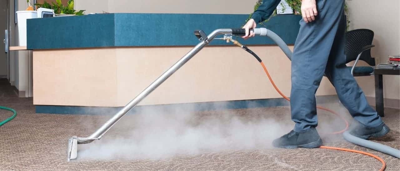 Carpet cleaning with steam
